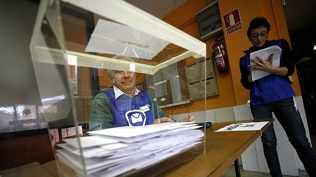 Cataluña destina 5 millones a la consulta ampliables «hasta donde sea necesario»