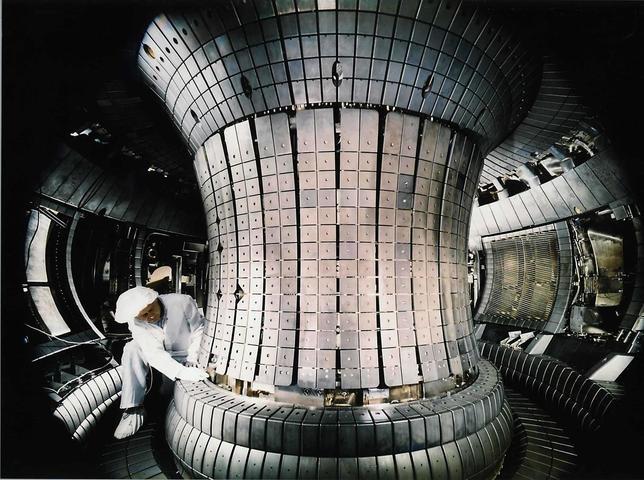 Físicos tratan de construir un «pequeño Sol» en la Tierra