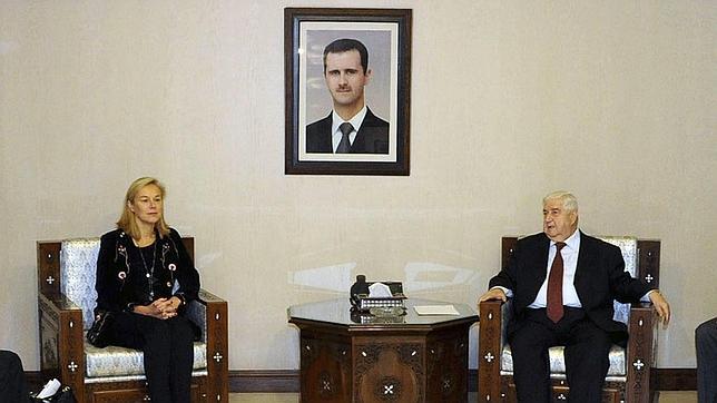 EE.UU. destruirá las armas químicas más peligrosas de Siria en el mar