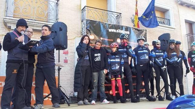Multitudinario homenaje al ciclista atropellado en la carretera de Toledo