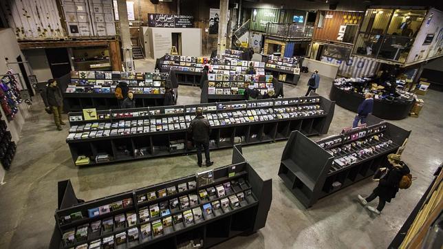 CD's y vinilos en un almacén de Williamsburg