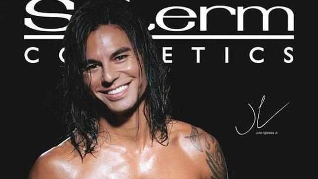 Julio Iglesias Jr. se desnuda para un calendario