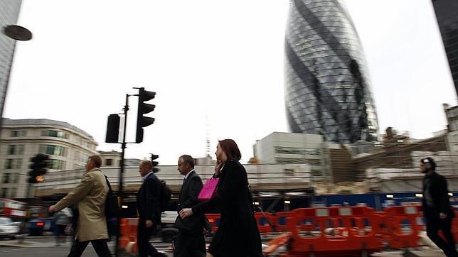 Reino Unido concentra el 75% de los banqueros millonarios de la UE