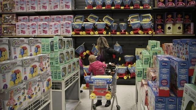 Las grandes superficies contratarán un 5% más esta Navidad ante las buenas previsiones