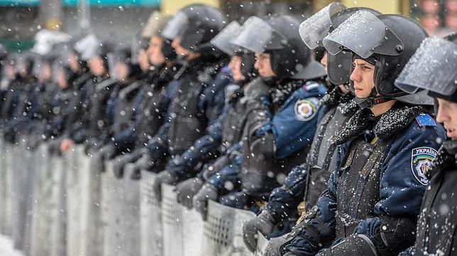 Yanukóvich ordena el uso de la fuerza para desalojar a los manifestantes en Kiev