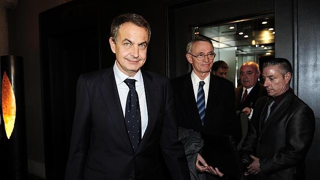 Zapatero: «Ninguna constitución reconoce que una parte vote su futuro»