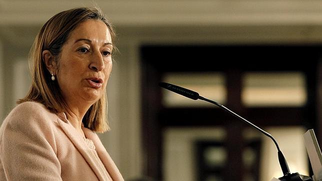 Fomento y Hacienda buscan «encajar» el rescate de las autopistas para que no afecte al déficit