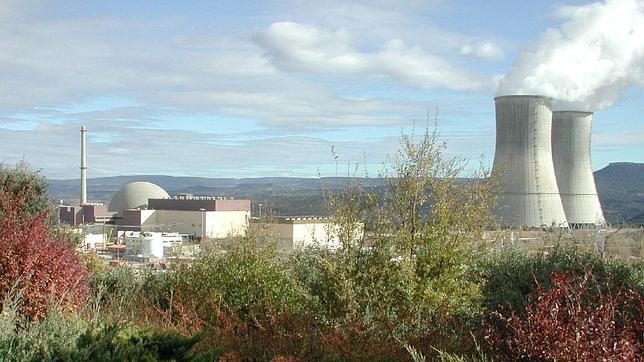 Industria pide a la CNMC que investigue la brusca subida de la luz en el mercado mayorista