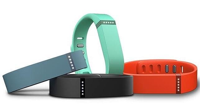 Entre otros dispositivos portátiles, está esta pulsera