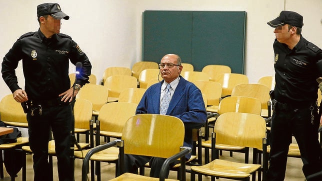 El juez deniega a Díaz Ferrán y a su mujer una pensión alimenticia