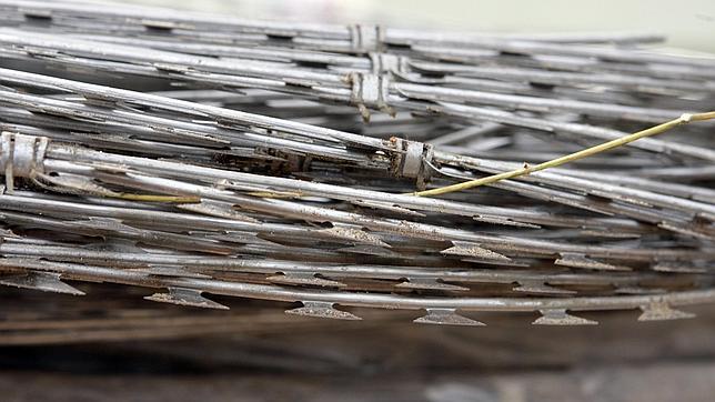 El Gobierno mantendrá las concertinas en Ceuta y Melilla