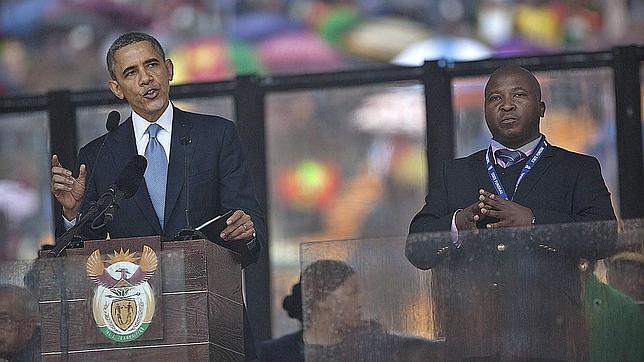 El polémico intérprete del funeral de Mandela ingresa en un psiquiátrico