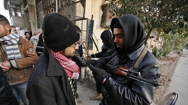 Al Qaida trata de frenar su creciente impopularidad entre la población siria