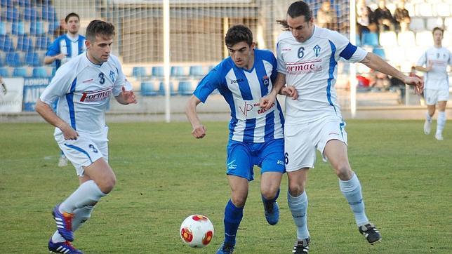 4-1: El Talavera sigue fuerte en «El Prado» y derrota al Villarrubia