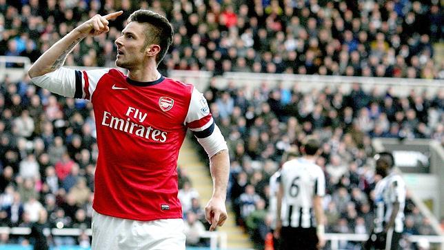 El Arsenal cierra el año liderando la Premier