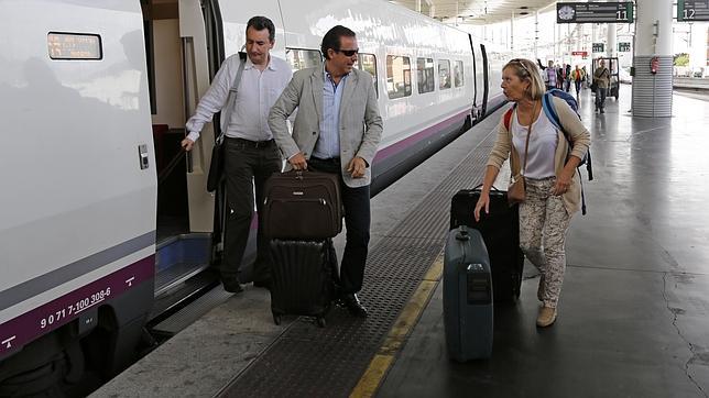 Récord de viajeros del AVE Barcelona- Madrid: tres millones de viajeros en 2013