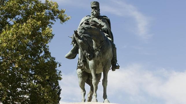 Monumento a Martínez Campos, en el parque de El Retiro