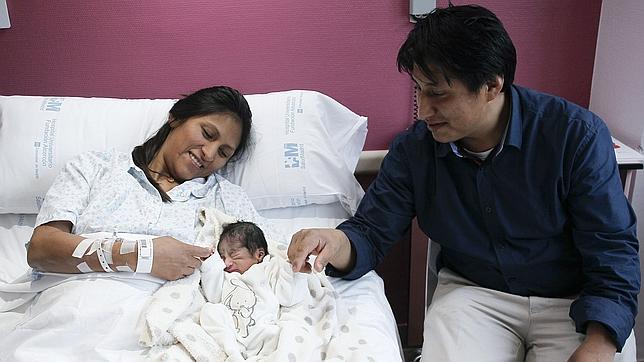 Aitana se adelantó para ser el primer bebé de 2014 en Madrid