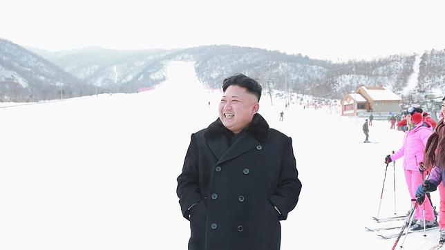 Kim Jong-un justifica la ejecución de su tío y lo califica de «basura»