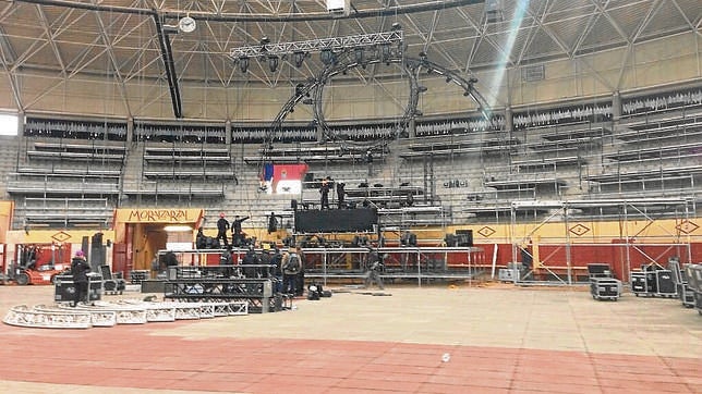 Una macrofiesta para 9.000 personas en un municipio de 12.000 habitantes