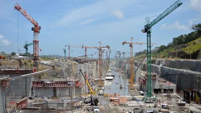El presidente de Panamá exigirá a España e Italia que rematen las obras del Canal