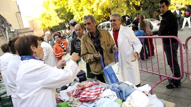 Cipriano reparte hoy 30.000 kilos de alimentos