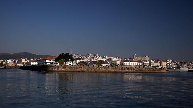 Vista de la ciudad de Ferrol, que invita a conocer su Ruta del Naval