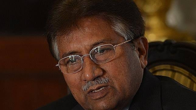 Musharraf, eximido de acudir al juicio por traición por problemas de salud