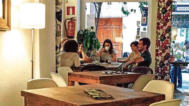 Del aula al café, inglés para practicantes