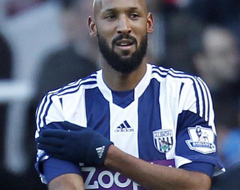 La «quenelle», el nuevo gesto nazi que ha desatado la polémica en Francia