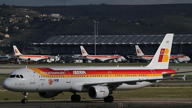 Los aeropuertos españoles pierden un  3,5% de pasajeros en 2013