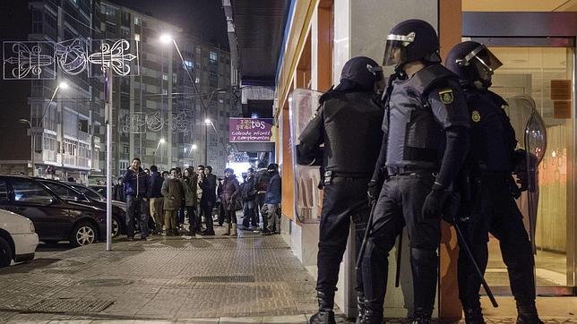 Los actos violentos de Burgos se saldan con 17 detenidos y nueve agentes heridos