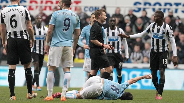 Nasri, dos meses de baja, se pierde eliminatoria contra el Barcelona