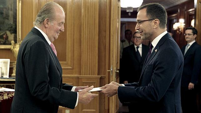 El Rey reanuda la recepción de cartas credenciales de los embajadores