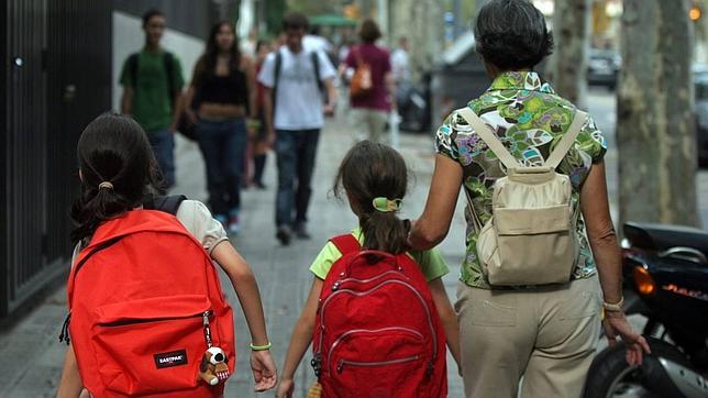 Los padres exigen permisos laborales para ir a las reuniones del colegio