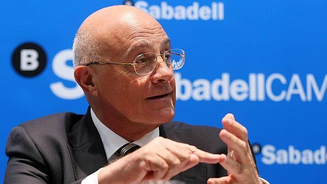 Josep Oliu urge al Gobierno a reformar la financiación autonómica