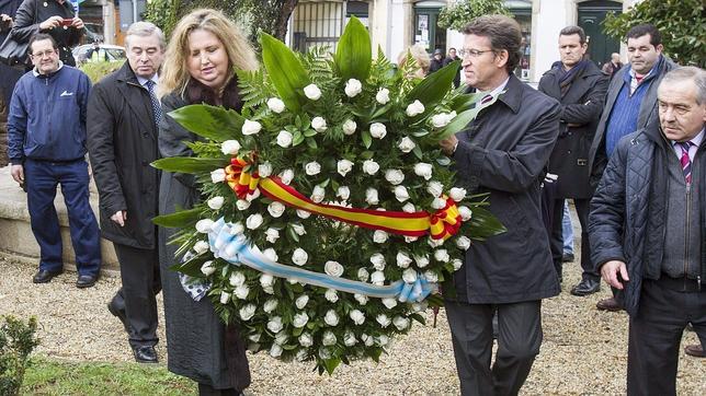 Feijóo apela a seguir el ejemplo de Fraga y defender Galicia «dentro de la pluralidad» de España