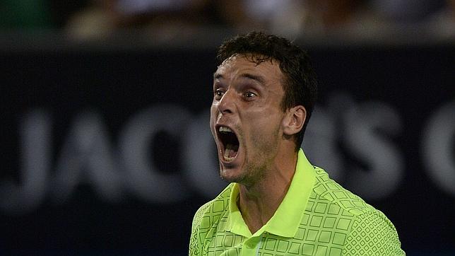 Bautista tumba a Del Potro