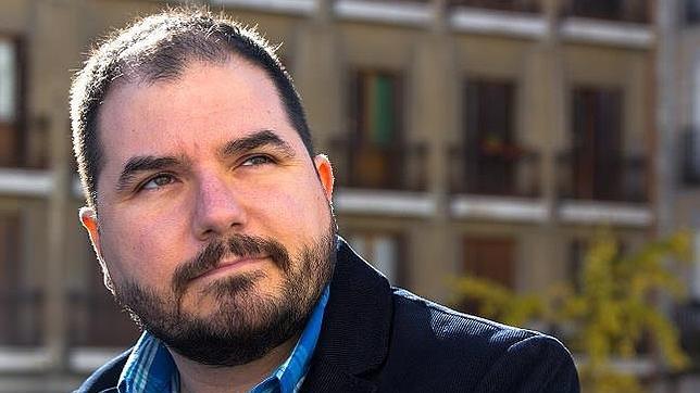 Manu Moreno: «Muchos políticos usan las redes sociales cada cuatro años cuando se acuerdan de ellas»