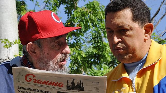 Una exredactora jefe del diario Granma huye de Cuba con destino a EE.UU.