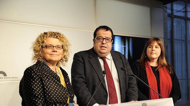 El PSC suspende cautelarmente de sus cargos en el partido a los diputados díscolos