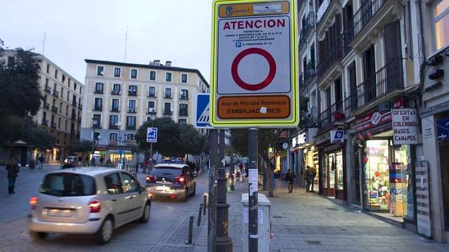 S.O.S de los aparcamientos públicos de Madrid por las «multas trampa» en zonas restringidas