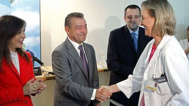 Paulino Rivero rectifica: «No culpo a las familias, nadie quiere tener a un pariente en el hospital»