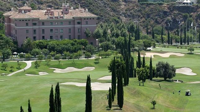 Espectacular vista exterior del hotel Villa Padierna, en la localidad de Benahavís (Málaga)