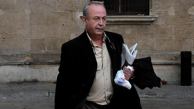 Castro fija un plazo de diez días para decidir si cita o no a Gallardón como testigo