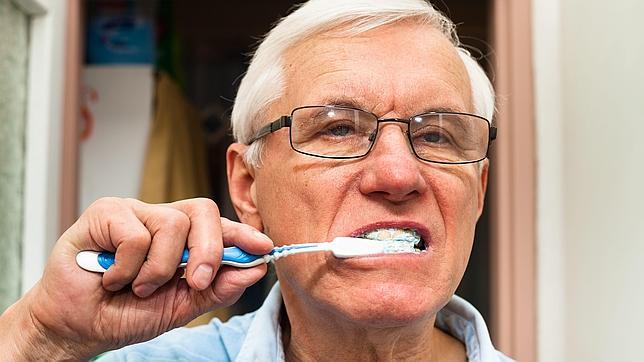 Encías sanas para cuidar el corazón y evitar la diabetes