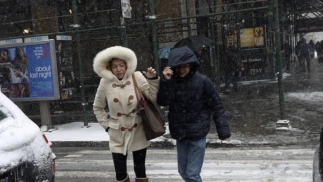 El frío nos ayuda a adelgazar y la calefacción favorece los kilos de más