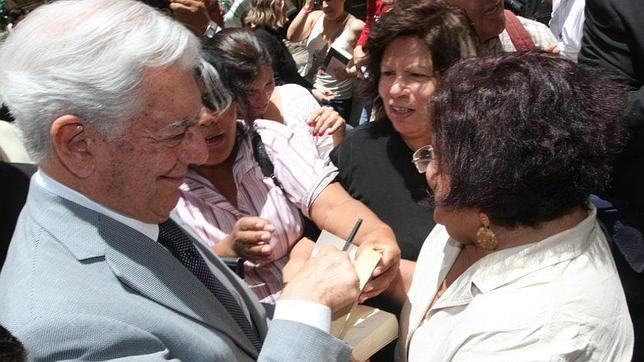 Vargas Llosa: «Es difícil describir la realidad sin hablar del sexo»