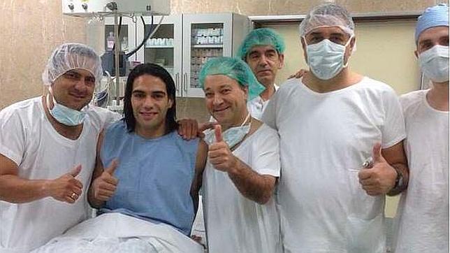 Radamel Falcao, operado con éxito de su grave lesión de rodilla
