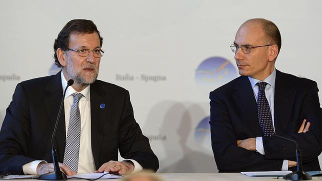 Rajoy: «Mayor Oreja sigue con nosotros y seguro que seguirá en la actividad política»